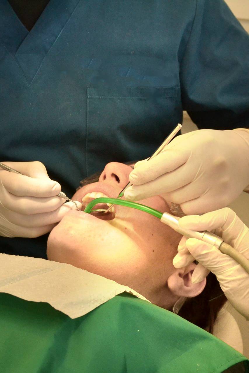 Studio-odontoiatria-Manfredonia-Iacoviello-Giovanni-Chirurgia-implantare-1